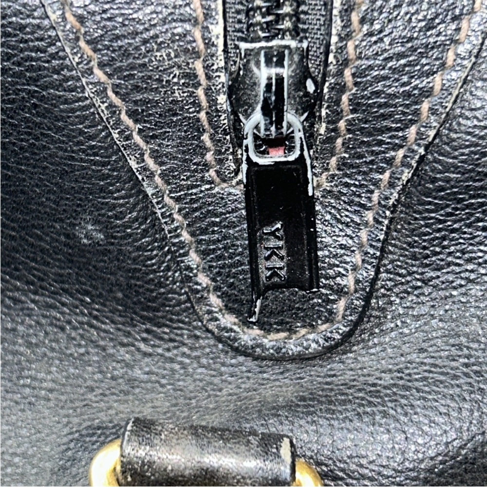 Black Gucci Leather Men's Duffel Bag - Picture 5 of 14